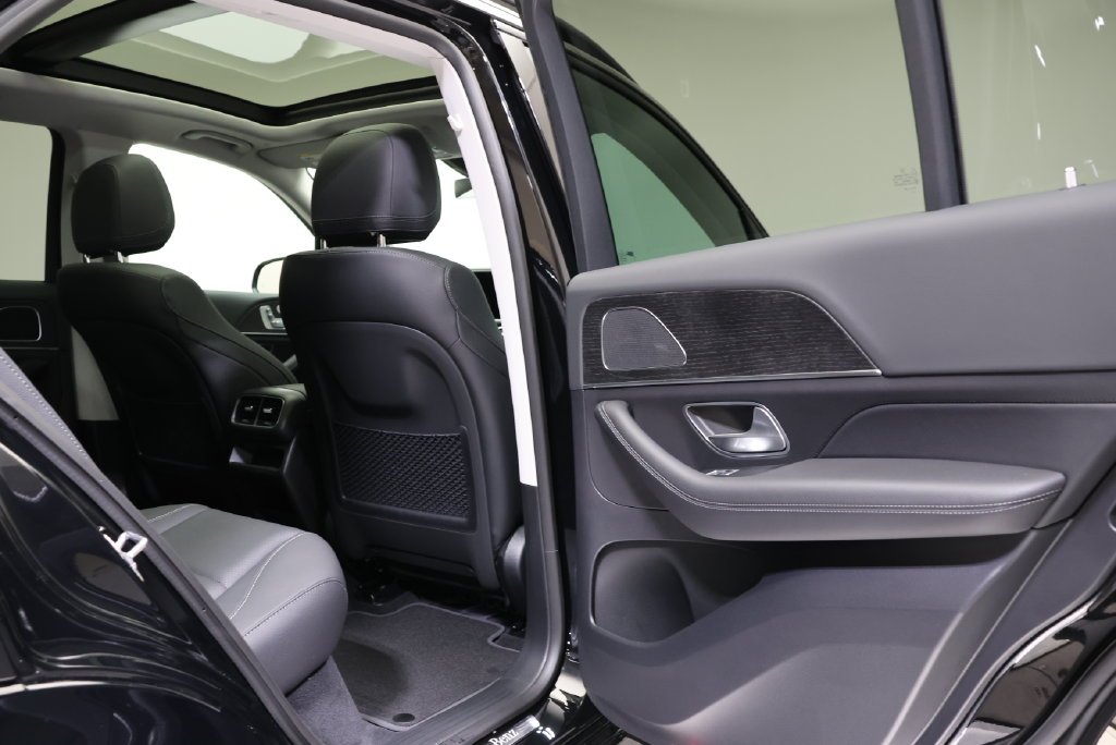 Certified Used 2026 Black Mercedes-Benz GLE 350 image 53