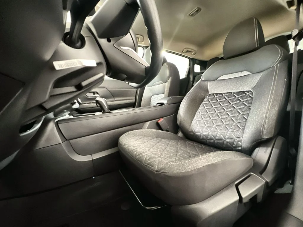 New 2026 Super Black Nissan SV image 13