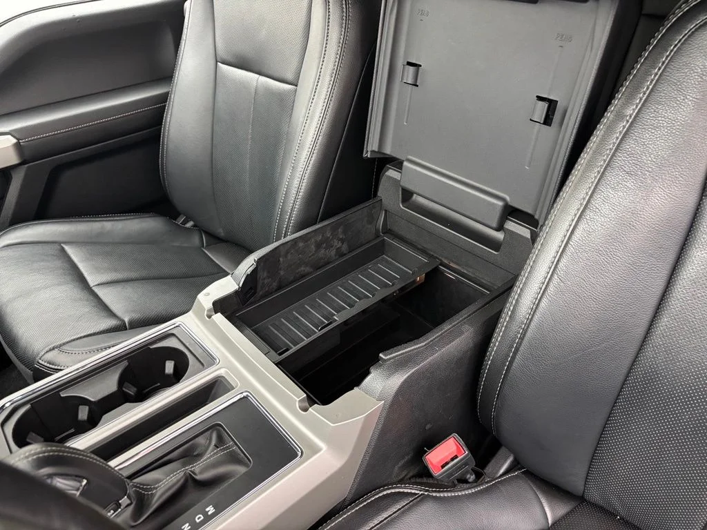 Used 2018 Gray Ford Lariat image 25