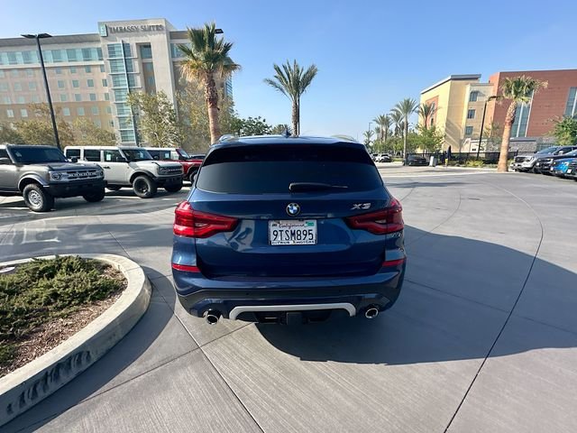 Used 2018 Blue BMW xDrive30i image 6