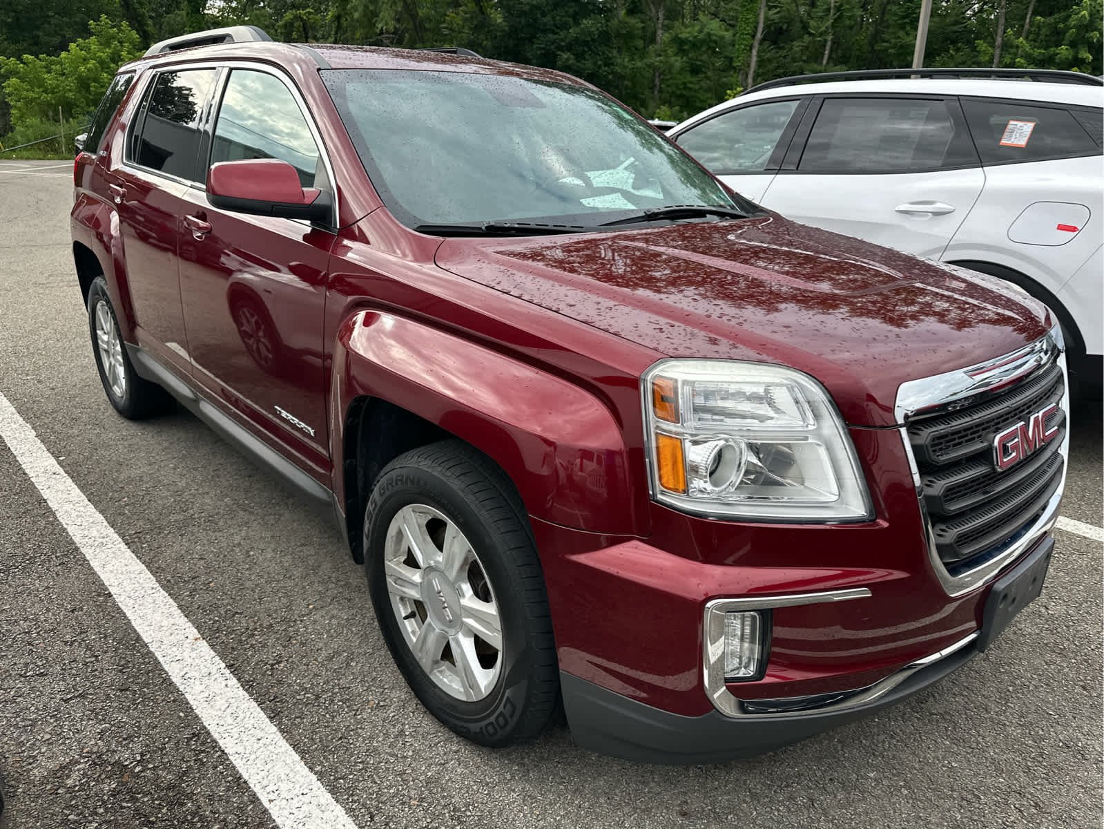 Used 2016 Crimson Red Tintcoat GMC SLE image 2
