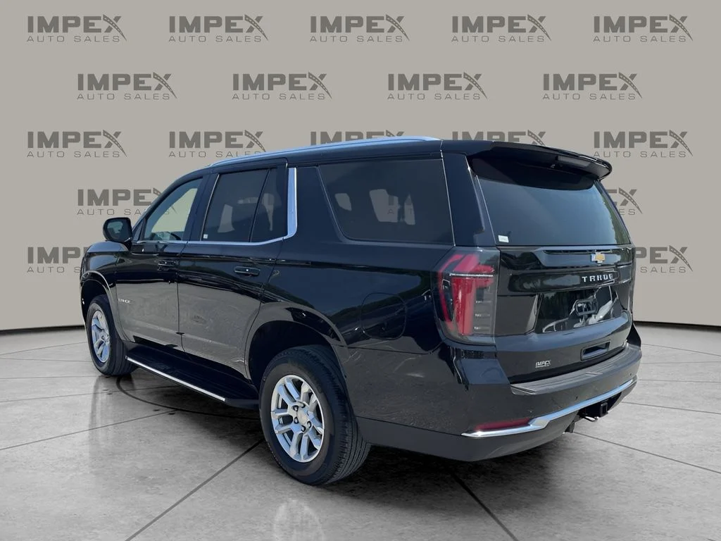 Used 2025 Black Chevrolet LT image 3