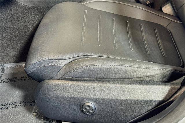 New 2026 MANUFAKTUR Alpine Grey Mercedes-Benz C 300 image 47