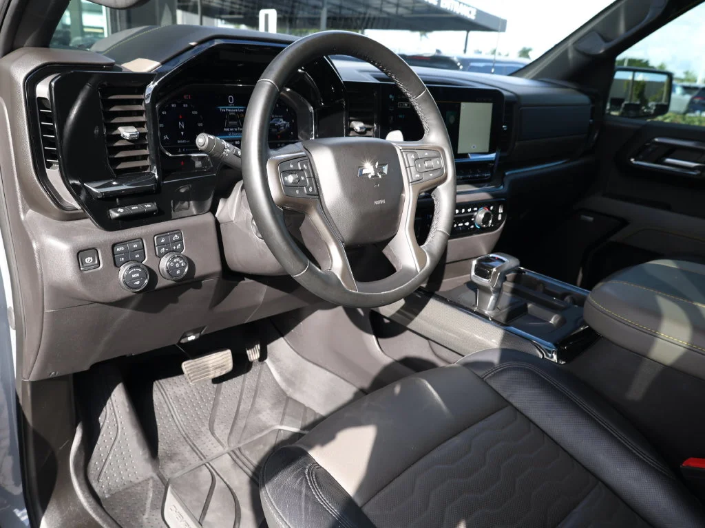 Used 2024 Gray Chevrolet ZR2 image 14