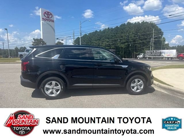 Used 2023 Kia Sorento LX with VIN 5XYRGDLC8PG203335 for sale in Albertville, AL