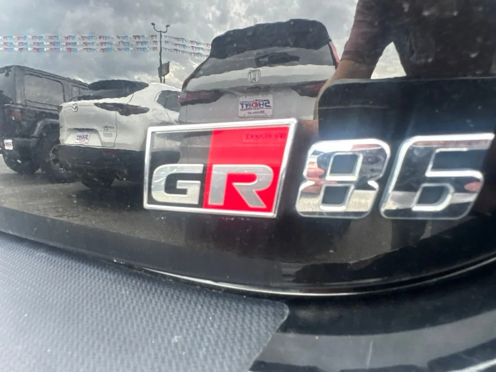 Used 2022  Toyota Premium image 7