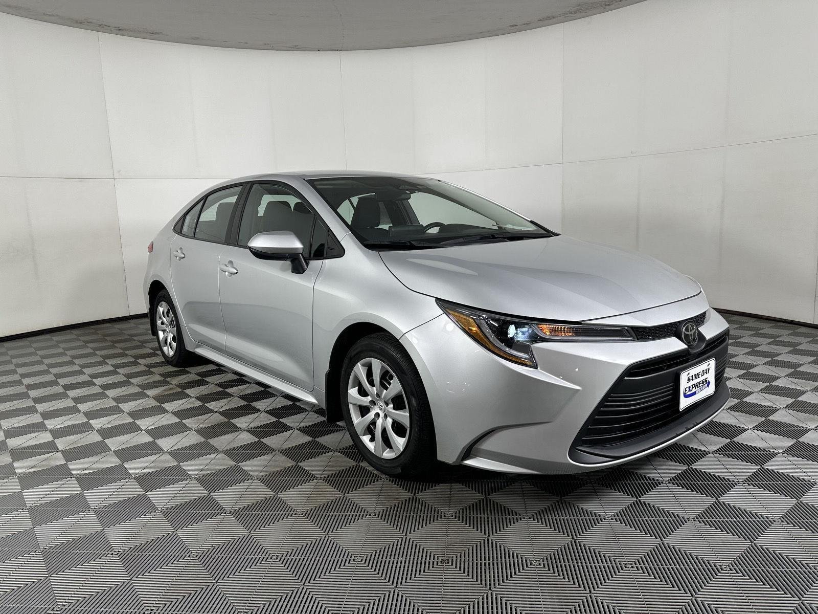 Used 2024 Classic Silver Metallic Toyota LE image 21