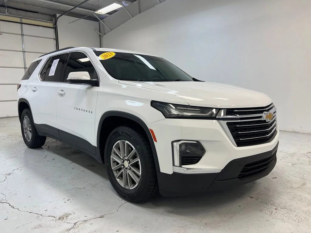 Used 2023 Summit White Chevrolet LT Leather image 8