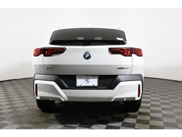 New 2026 Alpine White BMW xDrive28i image 6