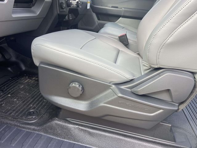 New 2026 Oxford White Ford XL image 31