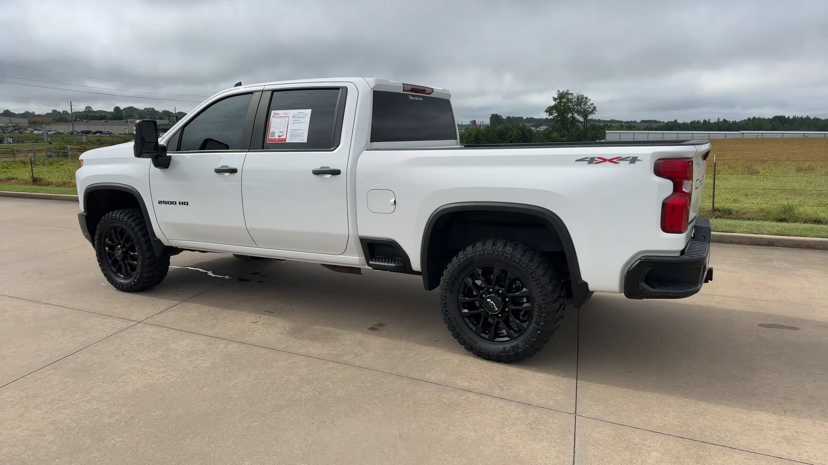 Used 2023 Summit White Chevrolet Custom image 7