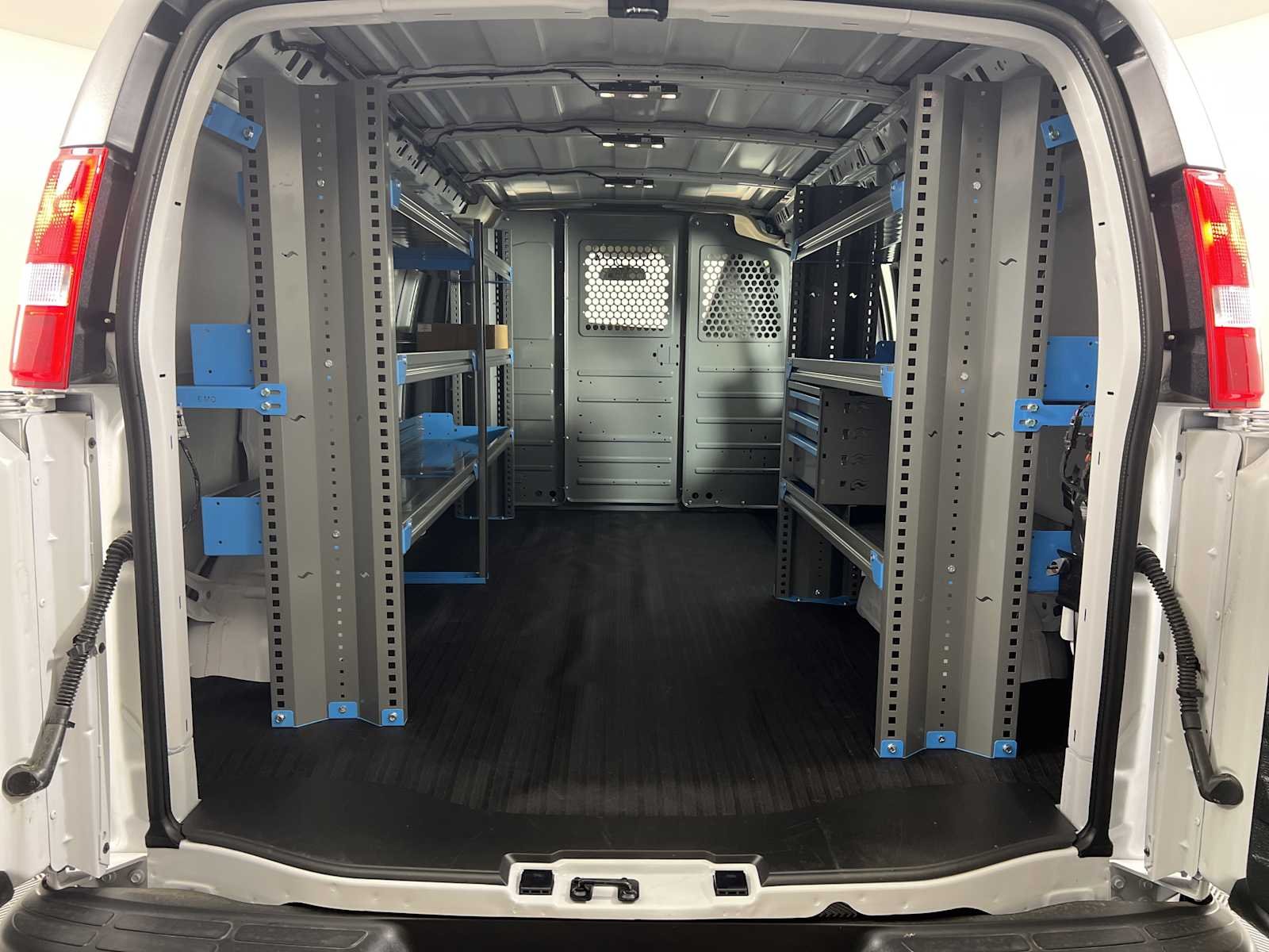 2025 GMC Savana Cargo Work Van - Photo 16