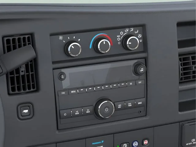 New 2025 Summit White Chevrolet 1WT image 23
