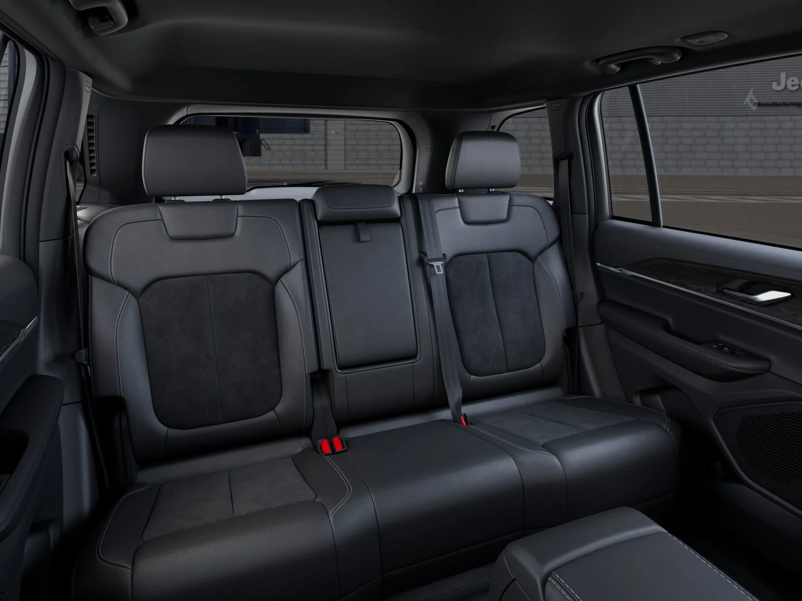 New 2026 Silver Zynith Exterior Paint Jeep Laredo Altitude image 15