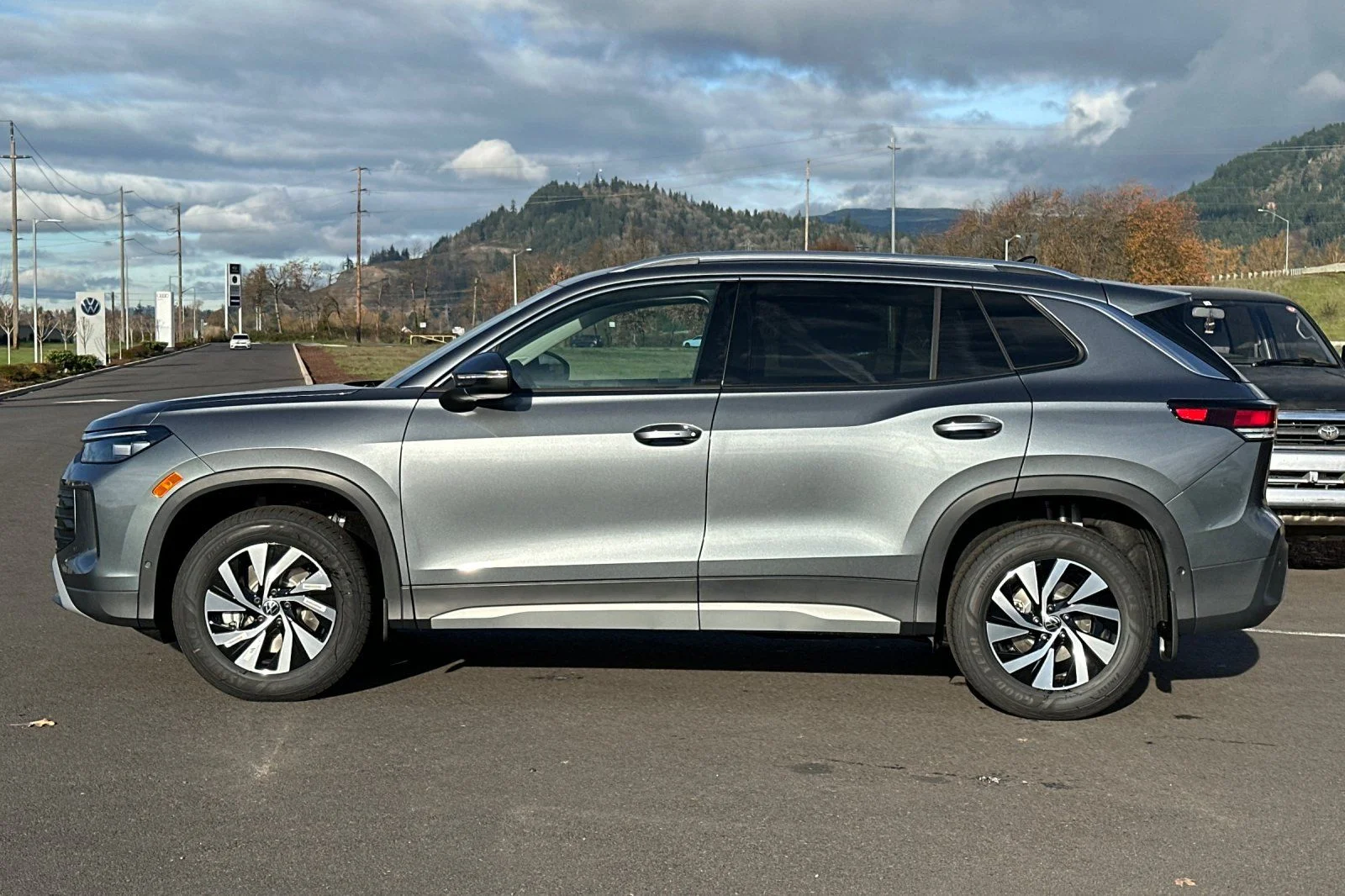 2026 Volkswagen Tiguan S - Photo 6
