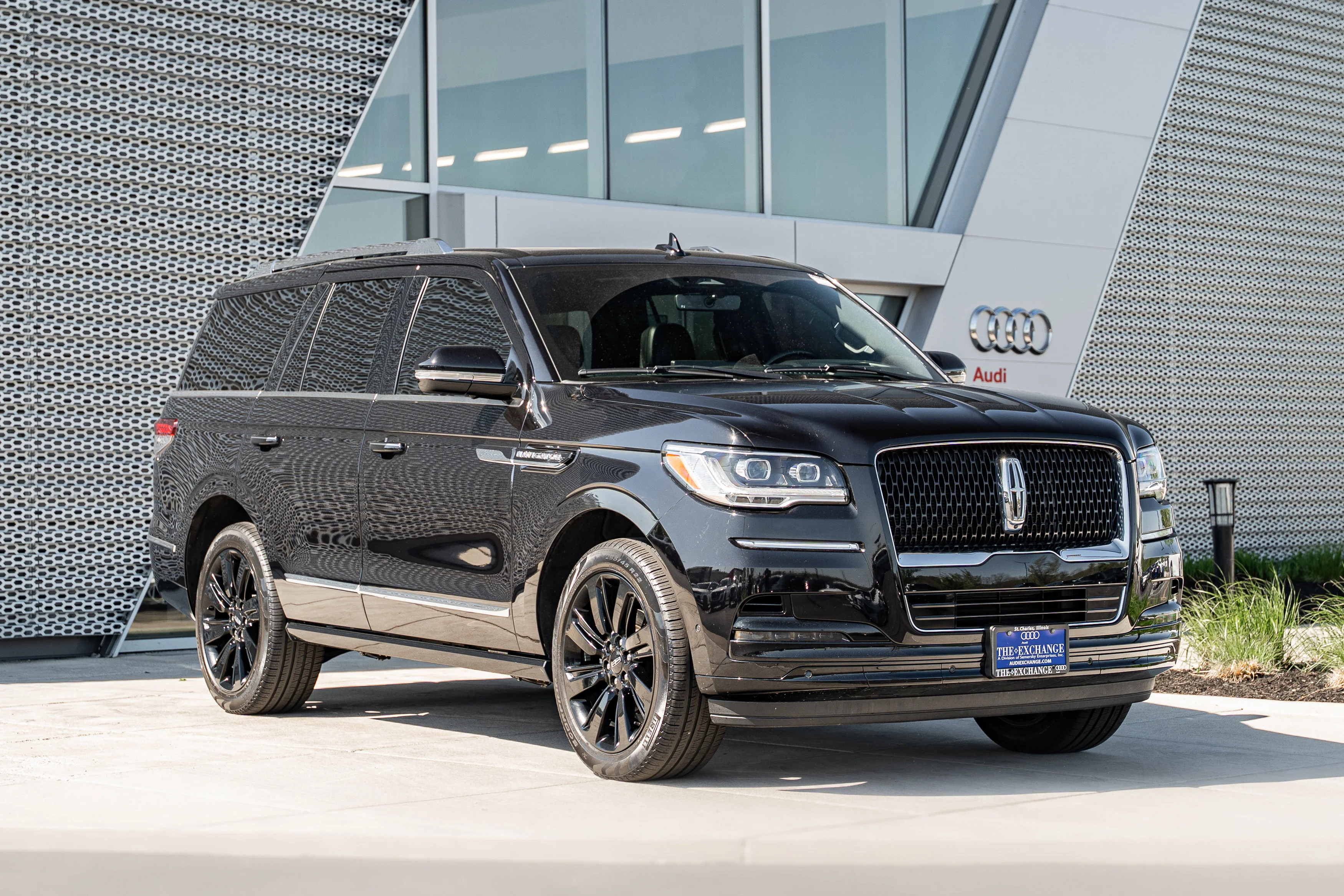 2024 Lincoln Navigator Reserve 4WD's photo