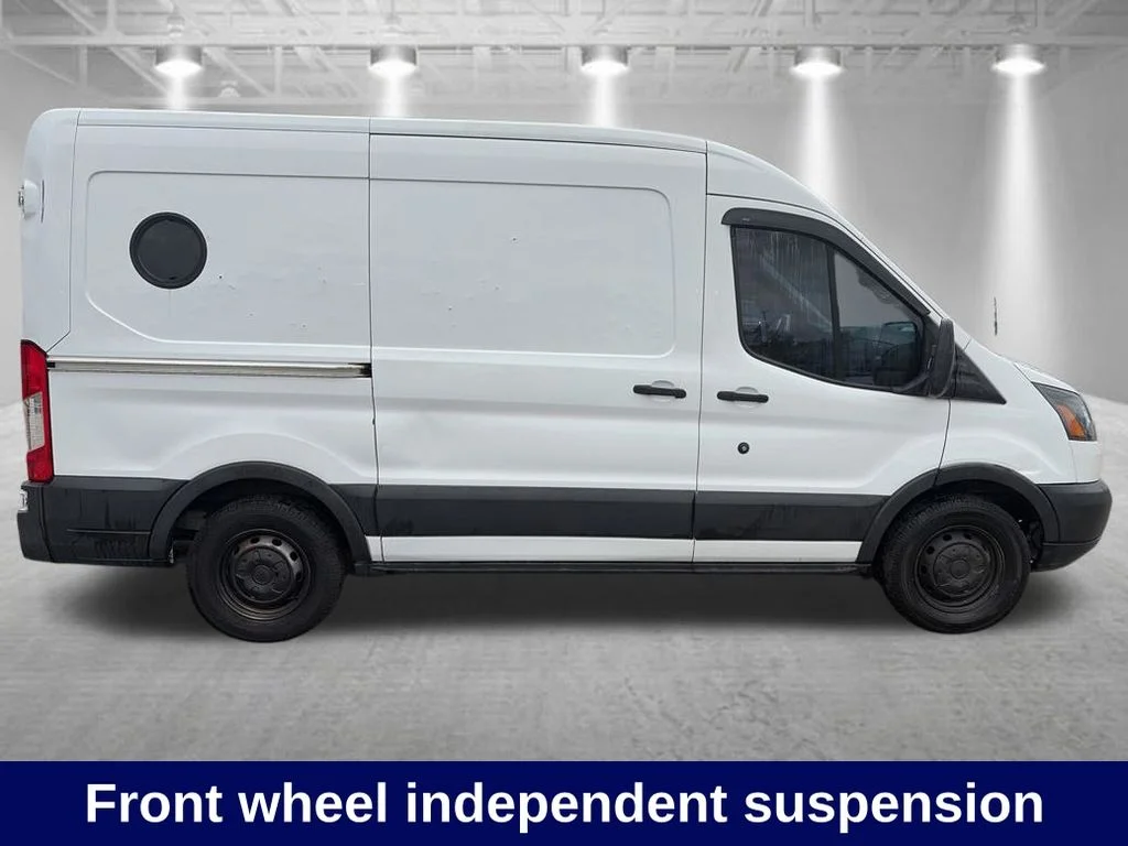 Certified Used 2019 Oxford White Ford Base image 11