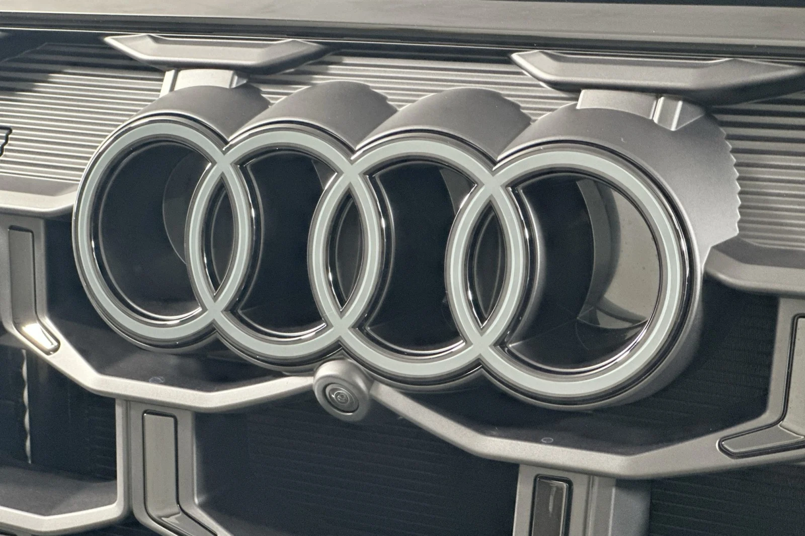 New 2026 Daytona Gray Pearl Effect Audi Premium Plus image 14