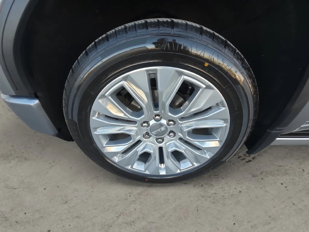 Used 2021 SATIN STEEL METALLIC GMC Denali image 13