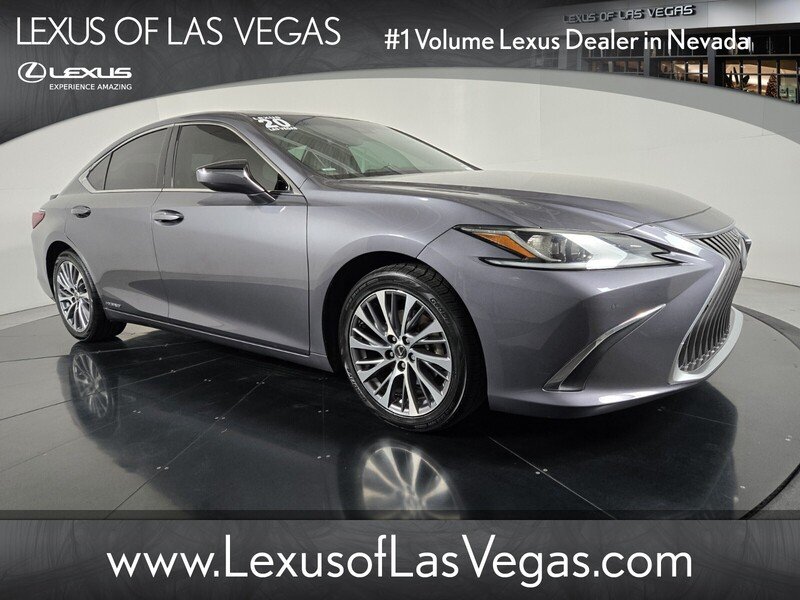 2020 Lexus ES 300h 300h's photo
