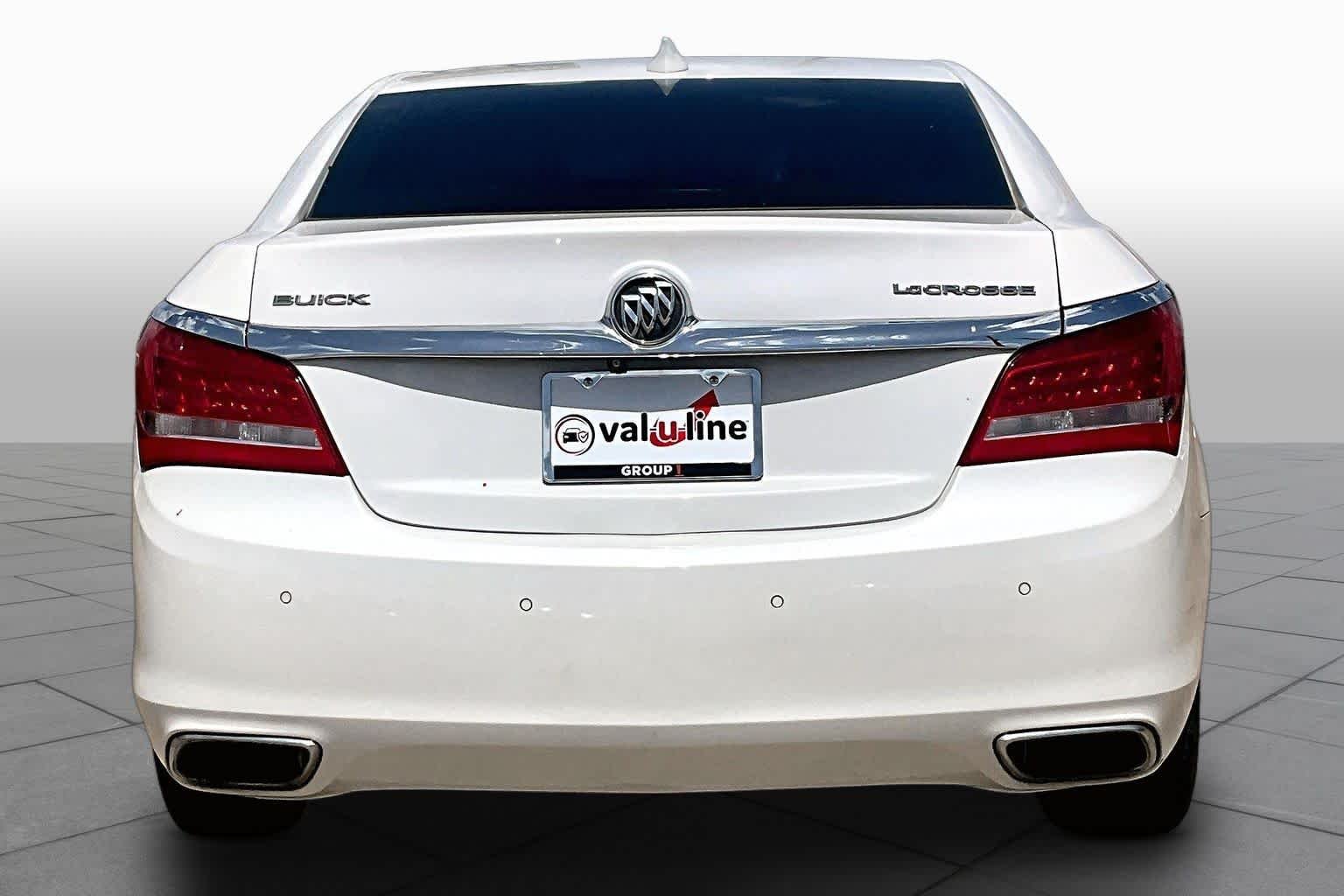 Used 2015 White Frost Tricoat Buick Leather image 4