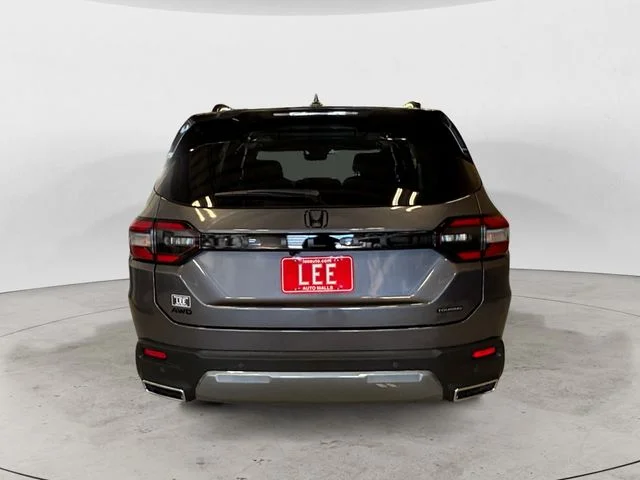 New 2026 Gray Honda Touring image 4