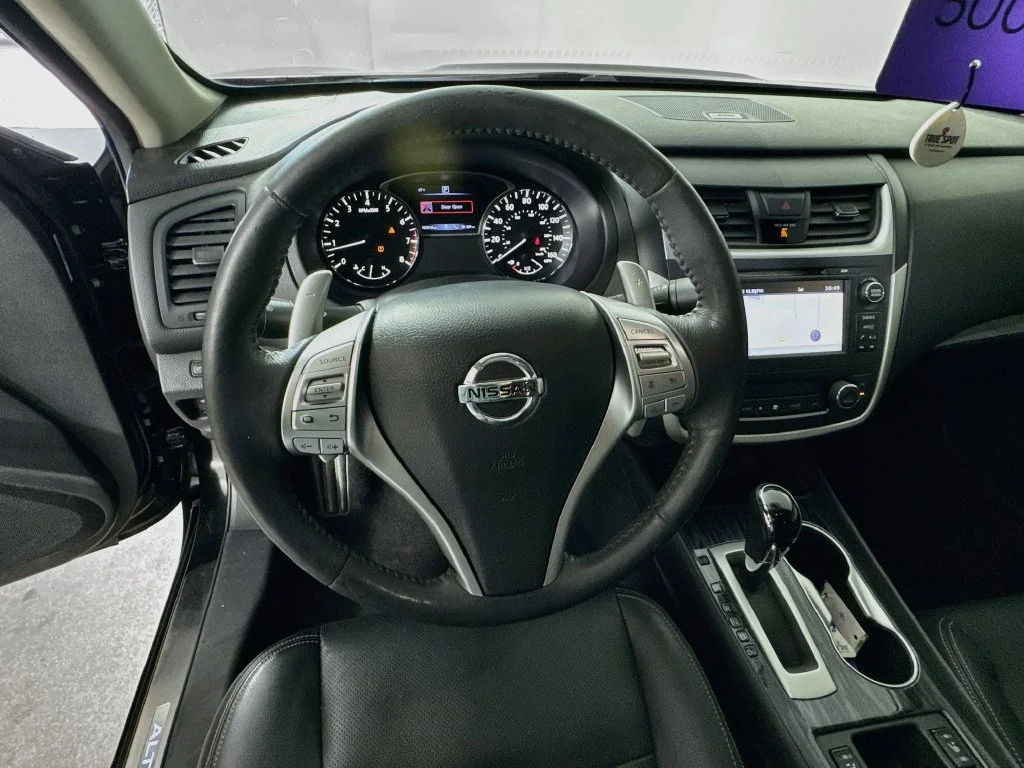 Used 2016 Black Nissan 3.5 SL image 11
