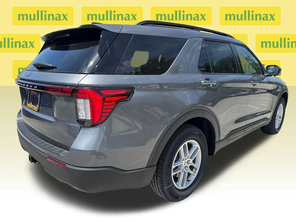 New 2026 Gray Ford Active image 15