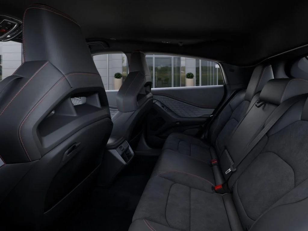 New 2026 White Knuckle Exterior Paint Dodge R/T Scat Pack image 23
