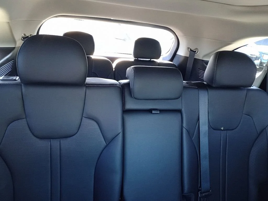 New 2026 Wolf Gray Kia S image 8