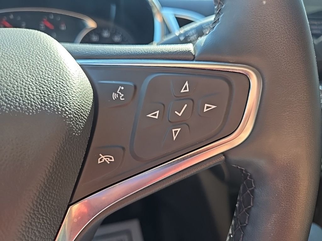 Used 2023 White Chevrolet Premier image 41