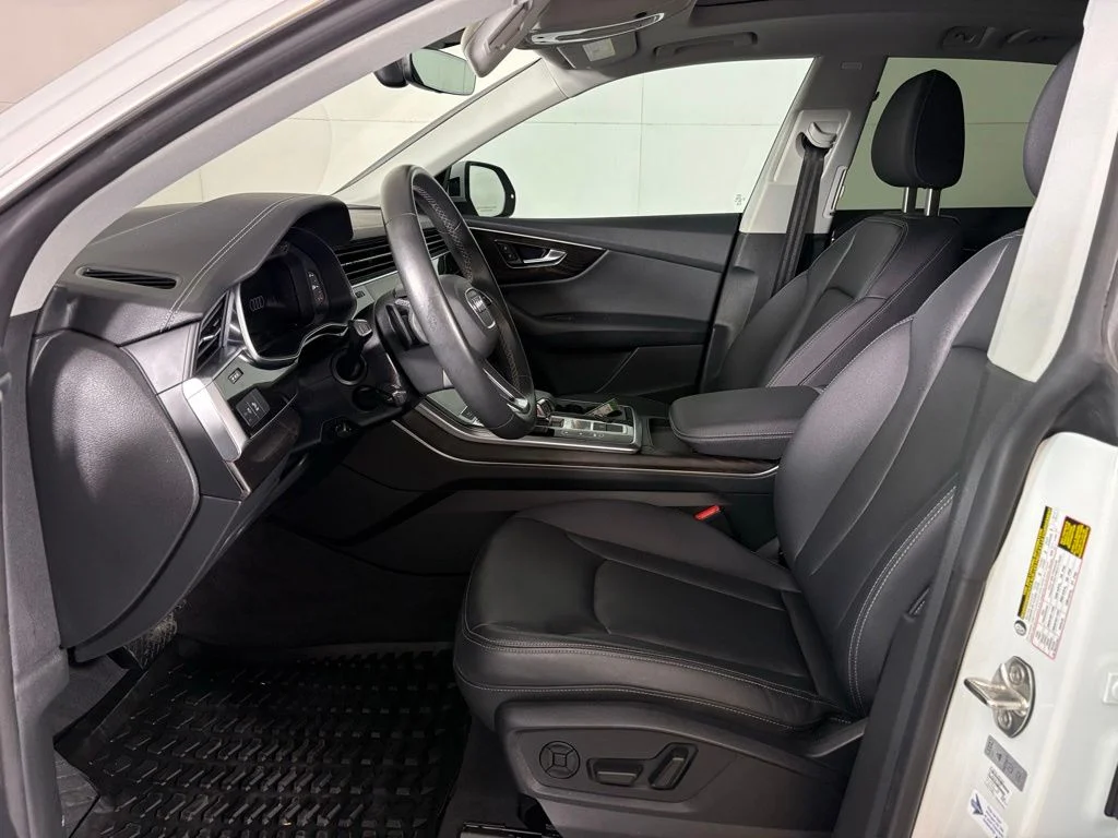 Used 2023 White Audi 55 Premium image 16