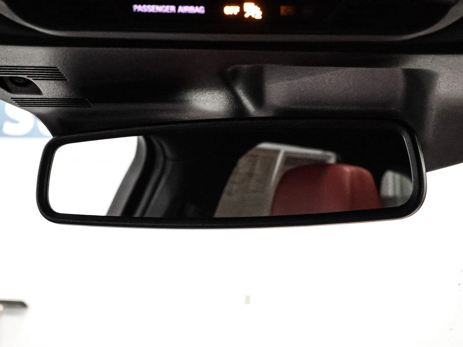 Certified Used 2025 White Lincoln Grand Touring image 30