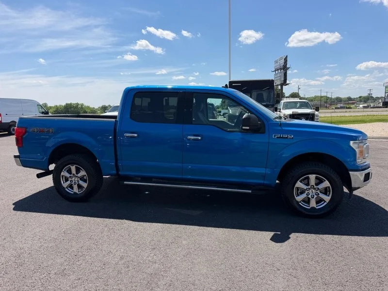 Certified Used 2019 Velocity Blue Metallic Ford XLT image 4