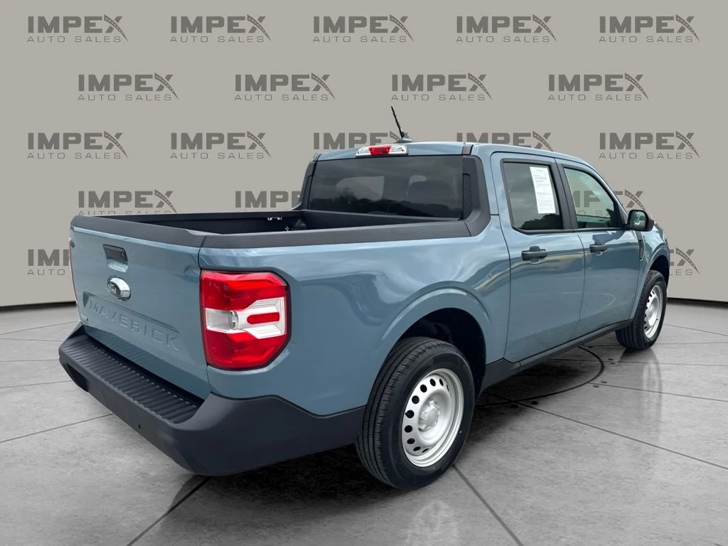 Used 2023 Blue Ford XL image 5