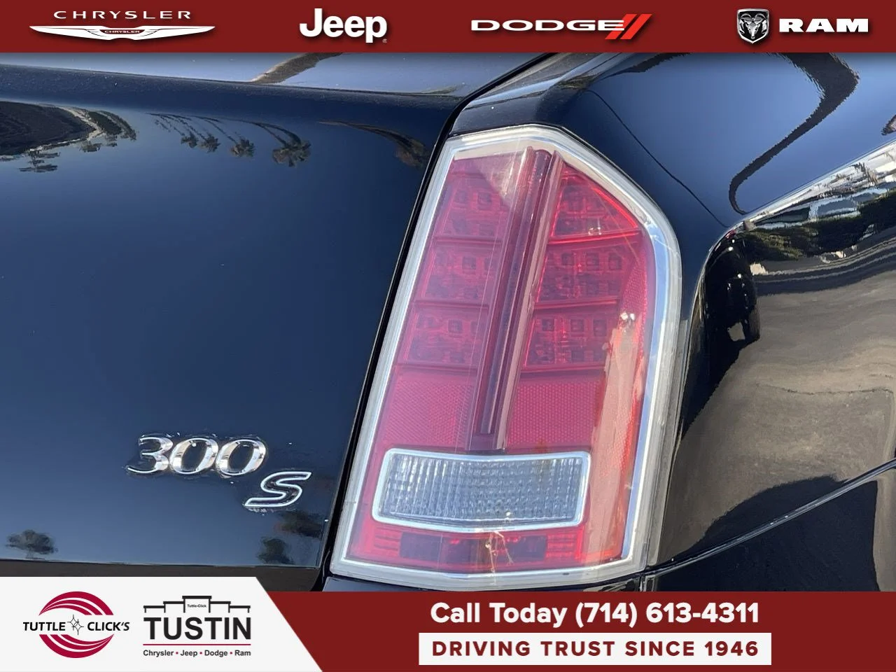 Used 2014 Gloss Black Chrysler 300S image 18