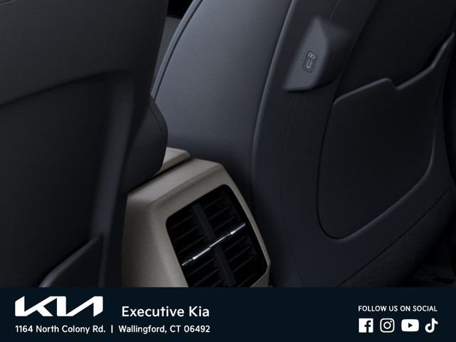 New 2026 Snow White Pearl Kia WAVE image 26