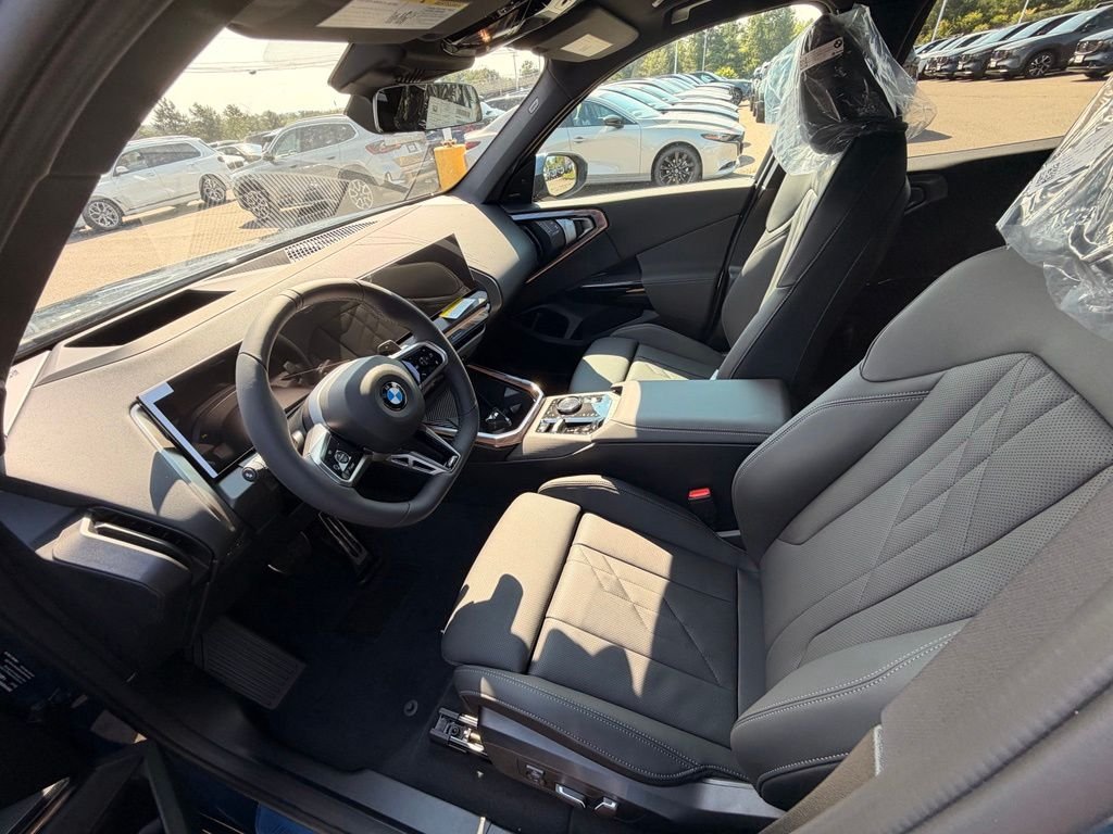 New 2026 Arctic Race Blue metallic BMW 30 xDrive image 6