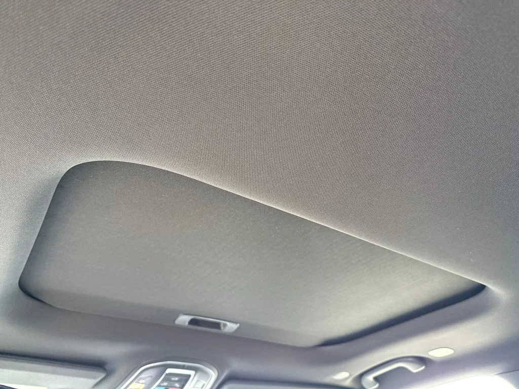 New 2026 Baltic Gray Metallic Clear-Coat Exterior Paint Jeep Altitude image 16