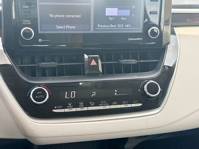 Used 2022  Toyota LE image 15