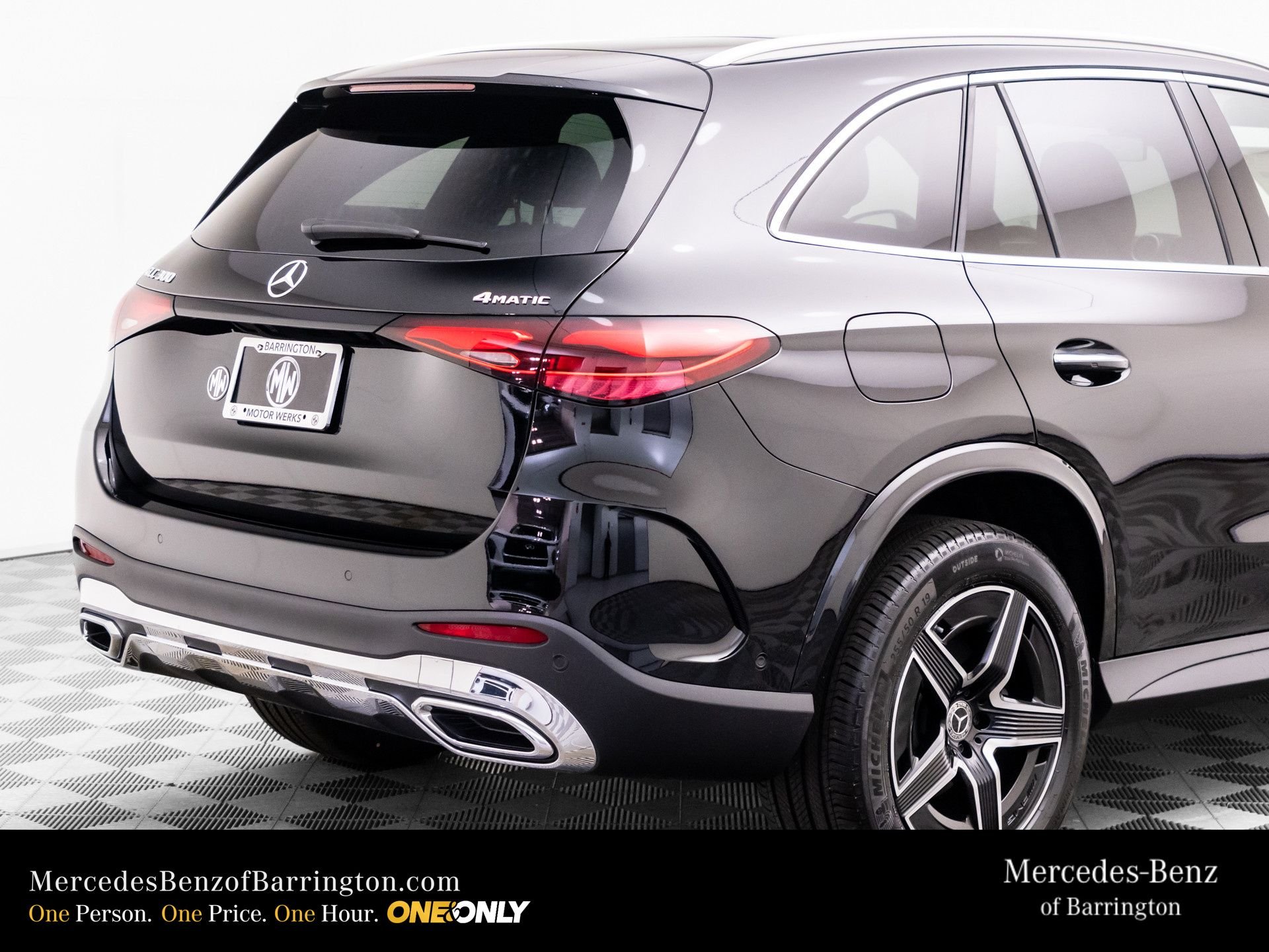 New 2026 Black Mercedes-Benz GLC 300 image 34