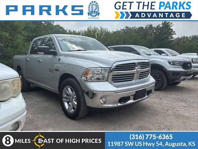 2015 RAM 1500's photo