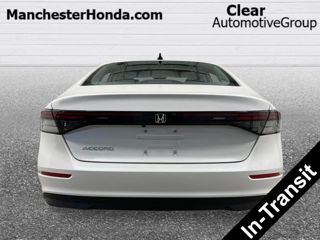 New 2026 Platinum White Pearl Honda SE image 4