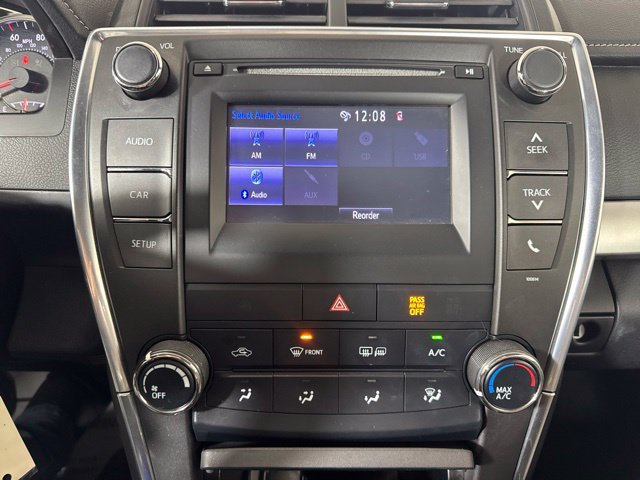 Used 2016 Gray Toyota SE image 14