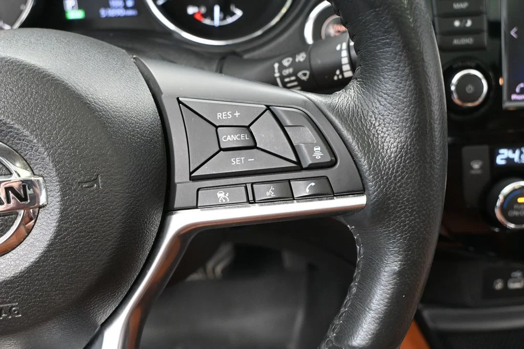 2018 Nissan Rogue SL - Photo 28