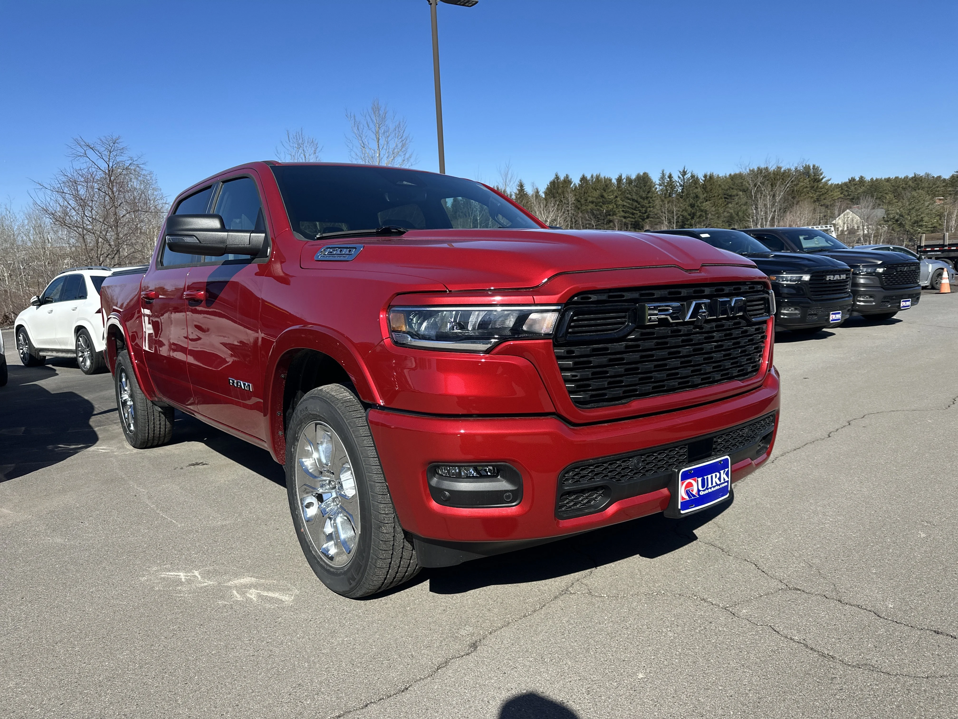 New 2026 Molten Red Pearl-Coat Exterior Paint RAM Big Horn image 8