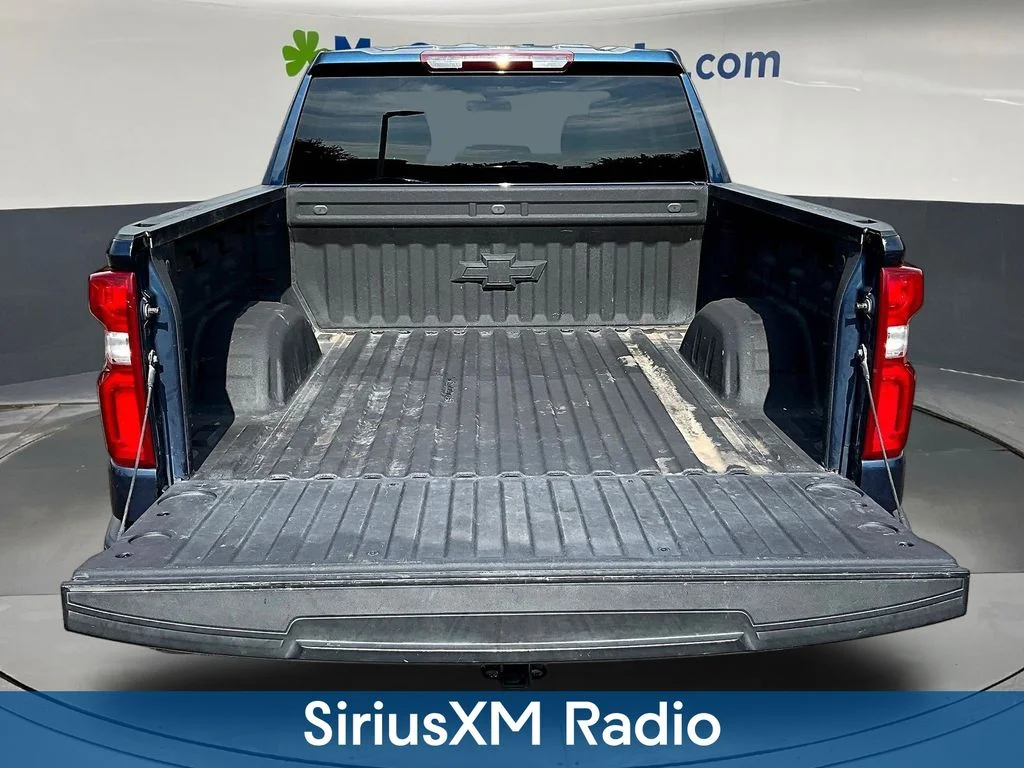 Used 2022 Blue Chevrolet Custom image 10