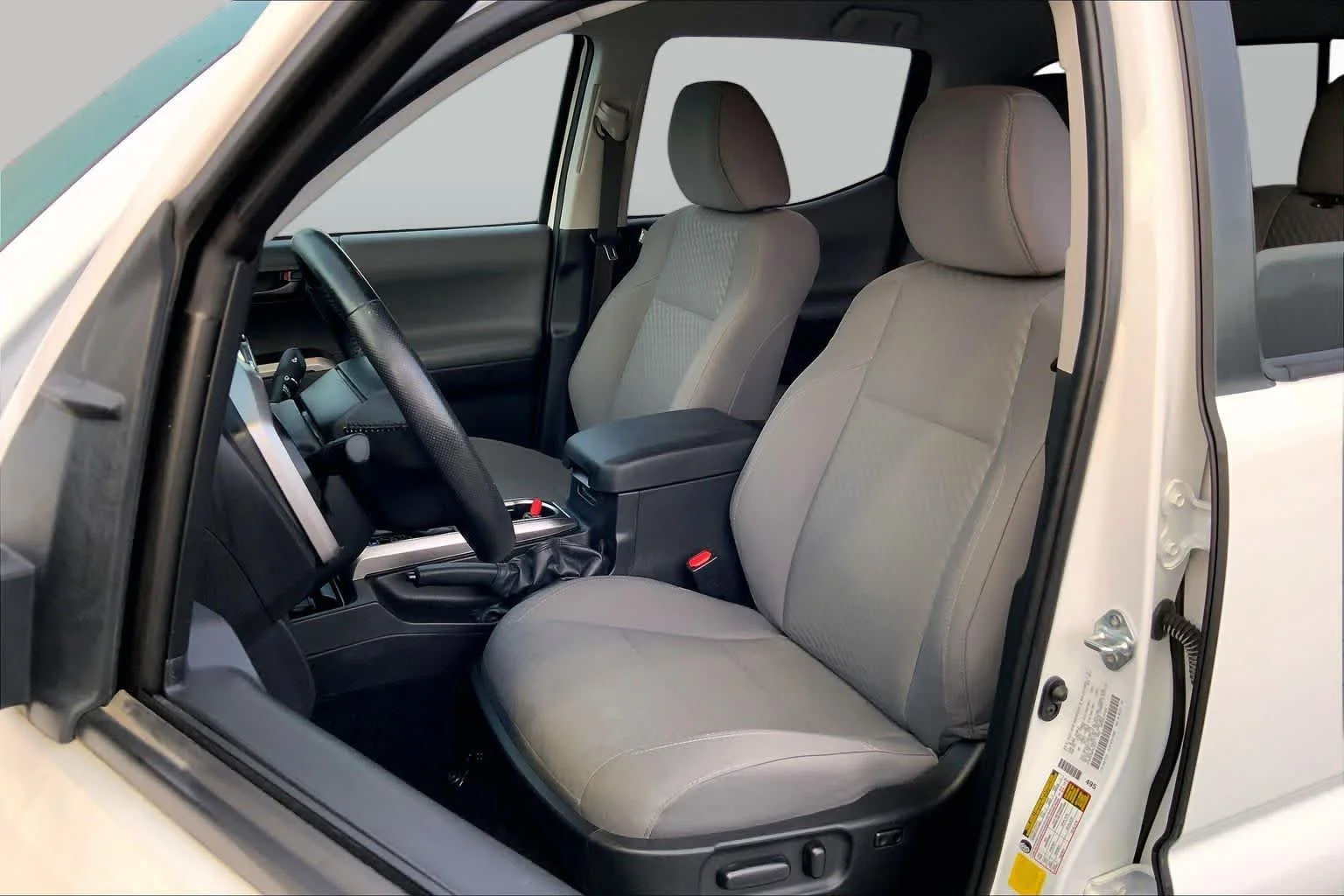 Used 2023 Ice Cap Toyota SR5 image 8