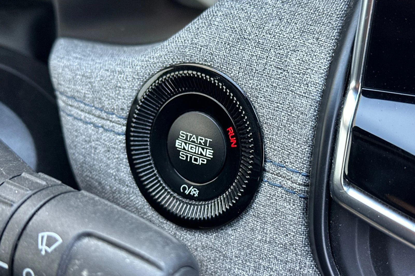 Used 2024 Gray Jeep Latitude image 22