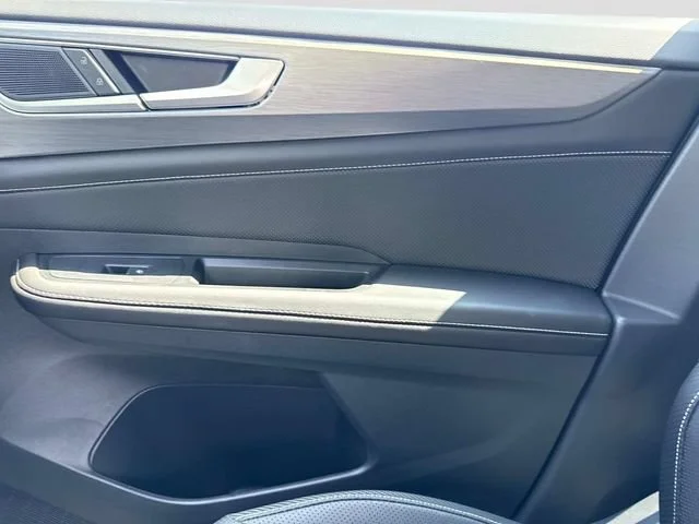 2026 Volkswagen Atlas Cross Sport SE w/Tech - Photo 22